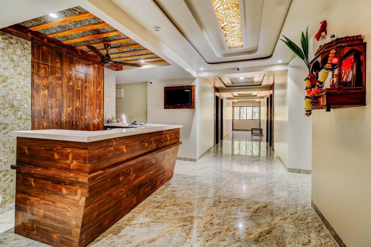 Hotel Apratim Lodging & Boarding Ulhasnagar Luaran gambar